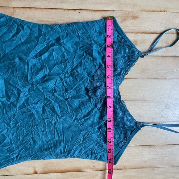 Y2K Teal Lace Trim Crinkle Cami Sz. S Coquette Fairycore Mermaidcore Layering - Picture 9 of 11